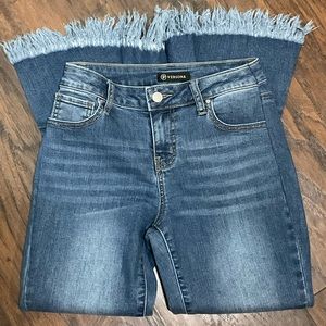 Versona Women Jean Pant, Mid Calf Length with Flared bottom, Sz: 26